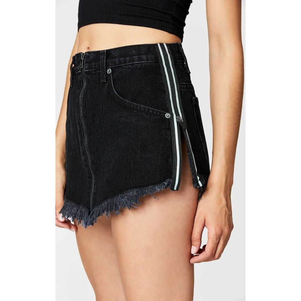 Carmar Los Angeles Mini Skirt‎ Womens 26 Black Side Zip Raw Hem High Rise Grunge